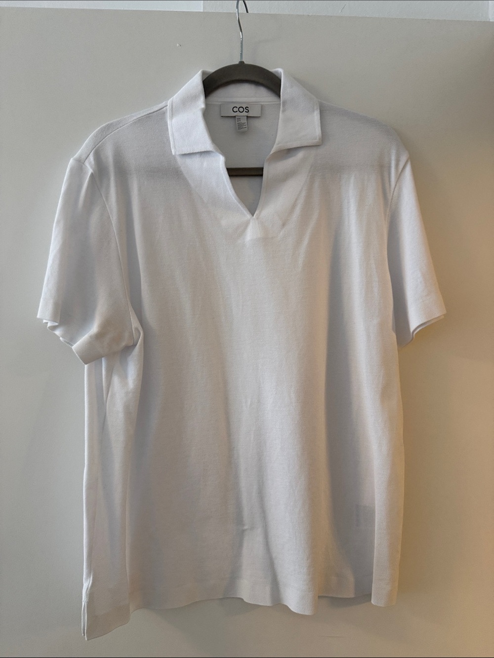 COS Men’s White V-Neck Polo Shirt